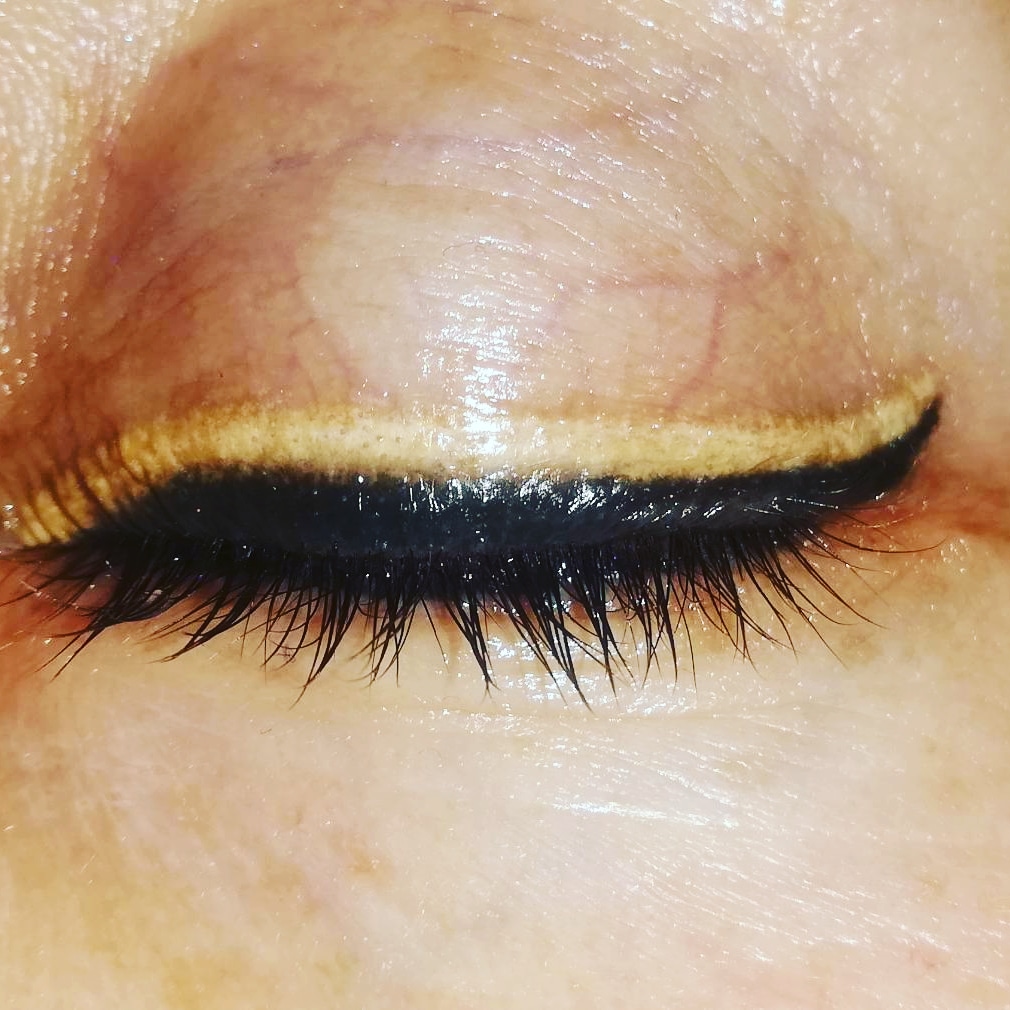 Transformación de cejas con microblading en Popayán
